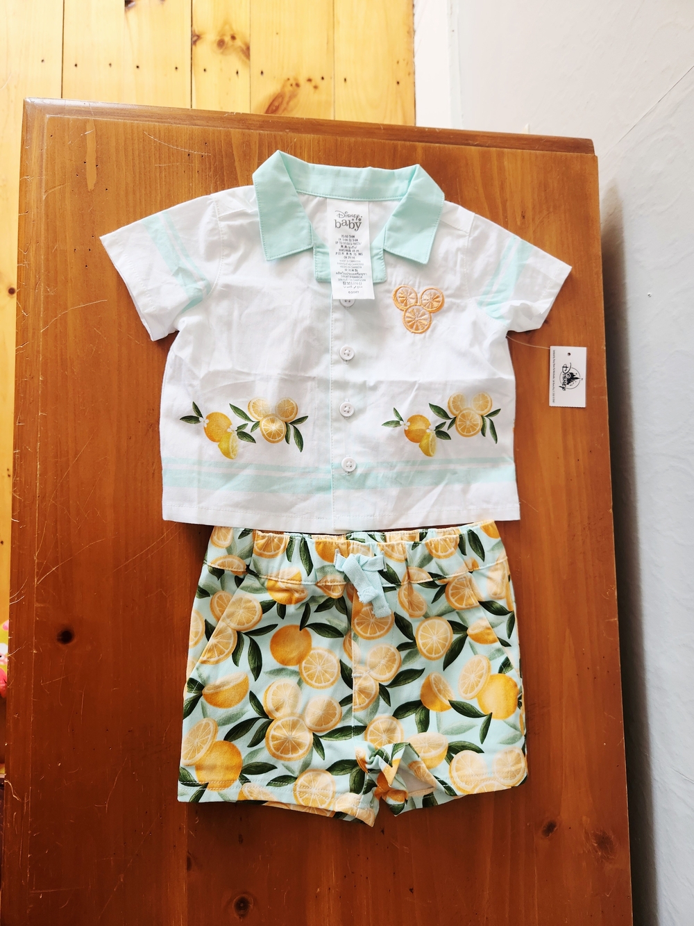 NWT Disney 3-6 Month Oranges Print Matching Set